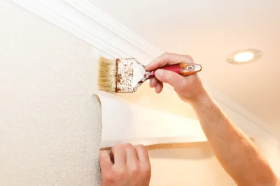 Pose de papier peint à Lebucquière — revêtements muraux et toiles de verre